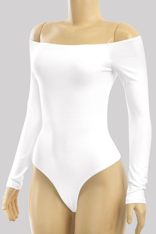 LOTIV OFF SHOULDER SOFT STRETCH TOP (WHITE)