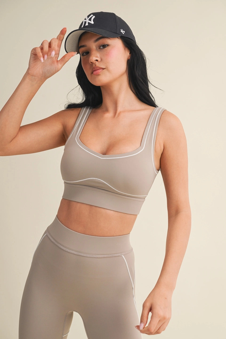 The Contrast Aligned Sports Bra Top (Taupe)