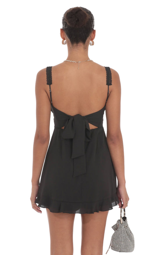 Yas Lace Detail Open Back Dress (Black)