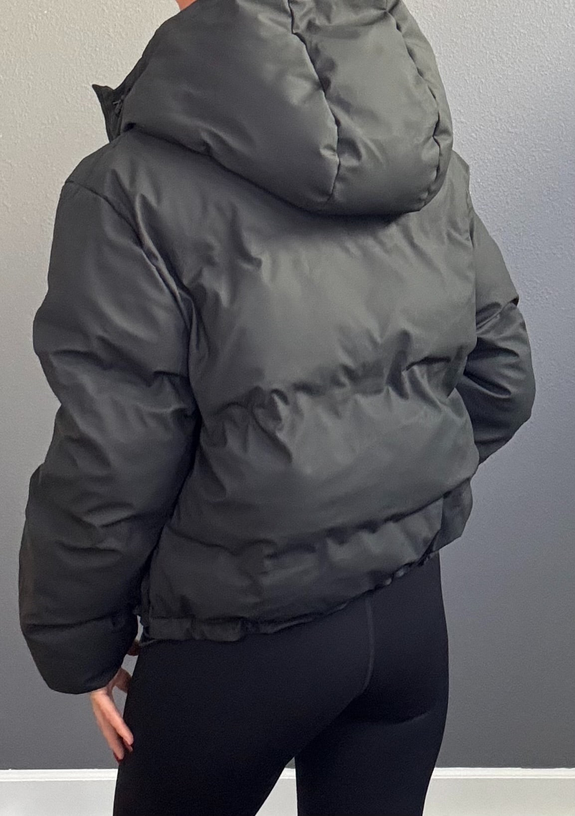 LAURAL LEE HOODED PUFFER (BLACK)