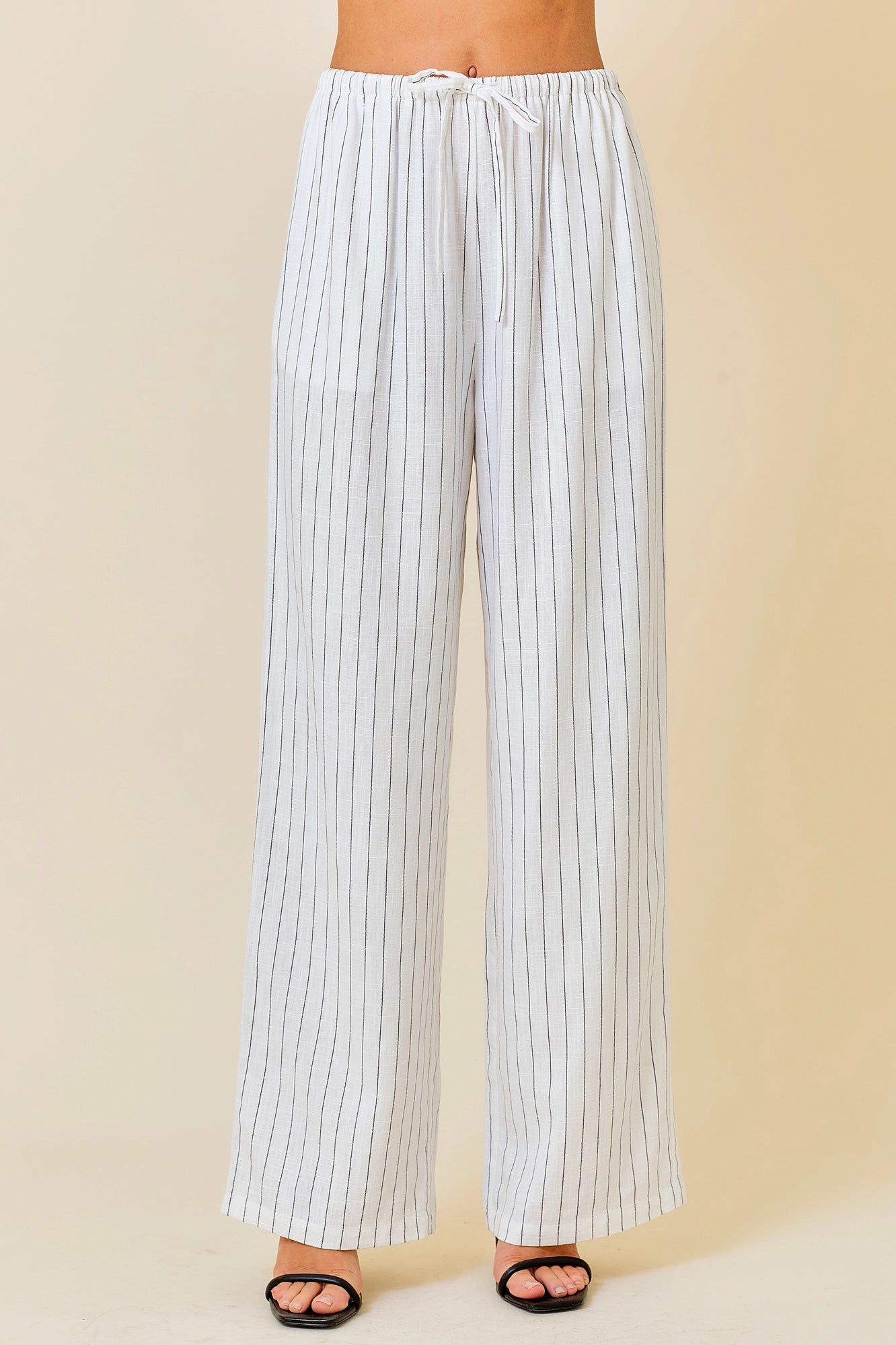 The Hamptons Striped Linen Set (White)