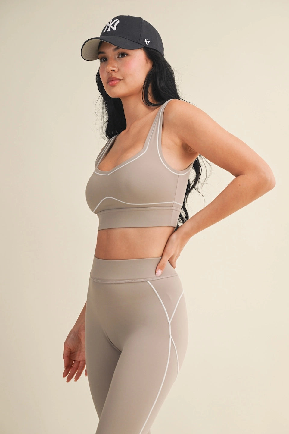 The Contrast Aligned Sports Bra Top (Taupe)