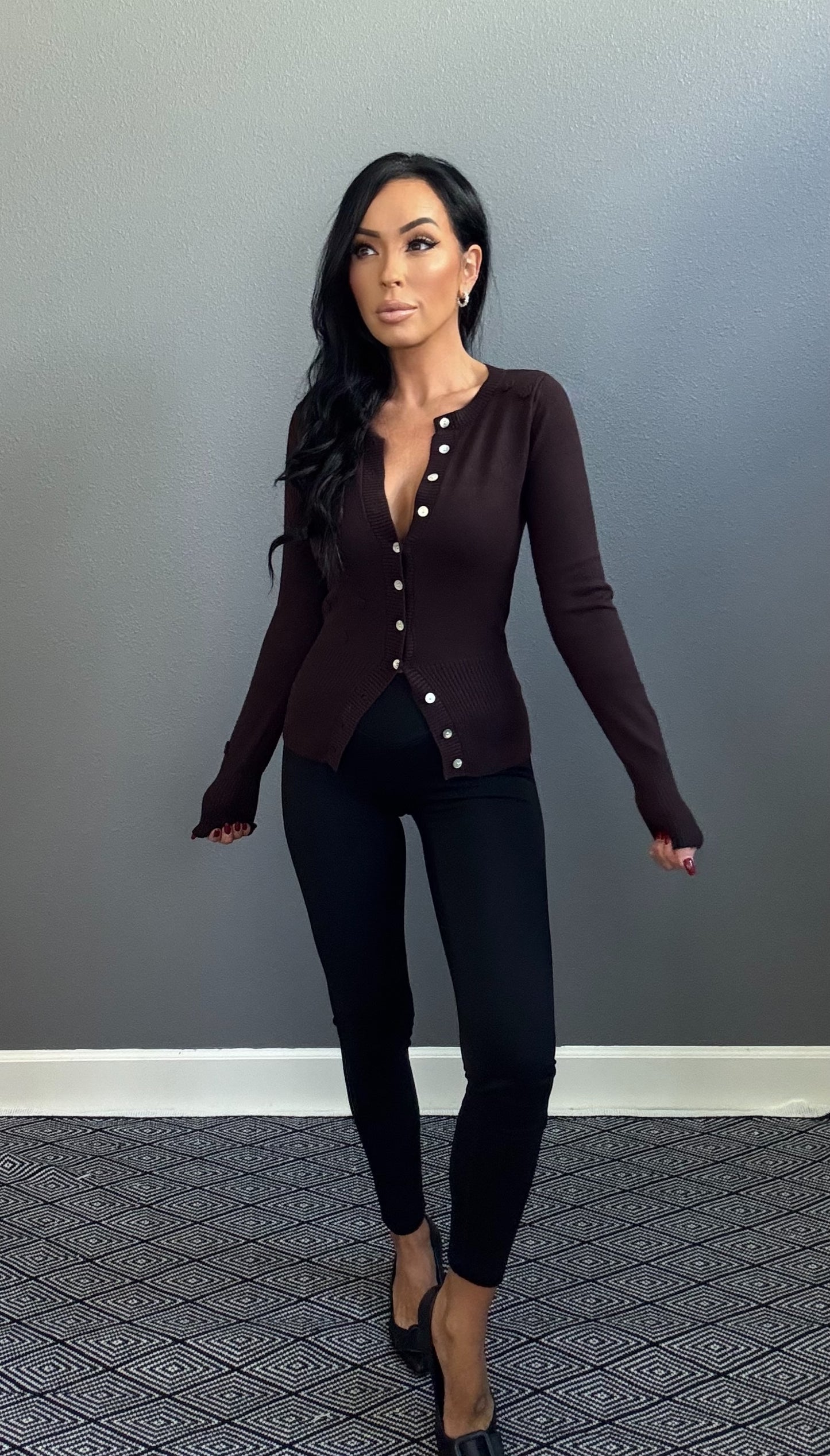 EMA FLOWER BUD KNIT CARDIGAN SWEATER (CHOCOLATE BROWN)