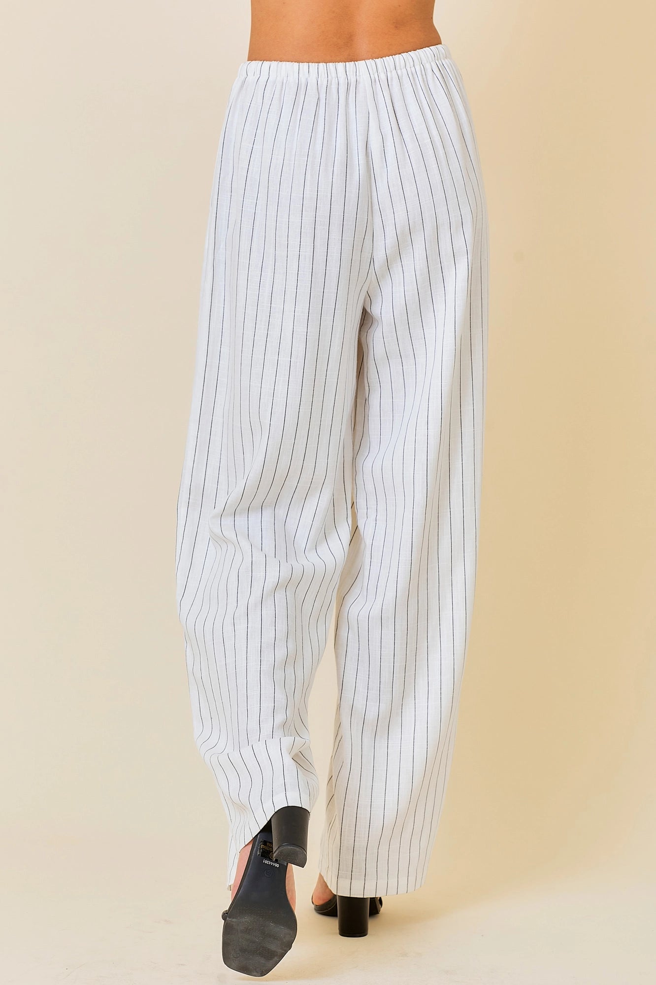 The Hamptons Striped Linen Set (White)