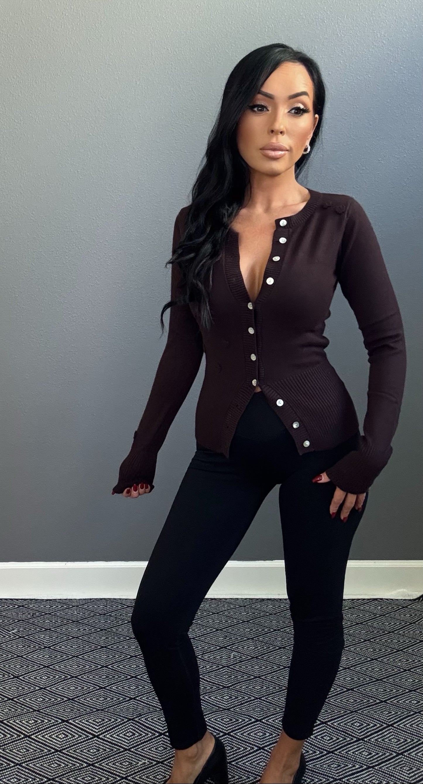 EMA FLOWER BUD KNIT CARDIGAN SWEATER (CHOCOLATE BROWN)