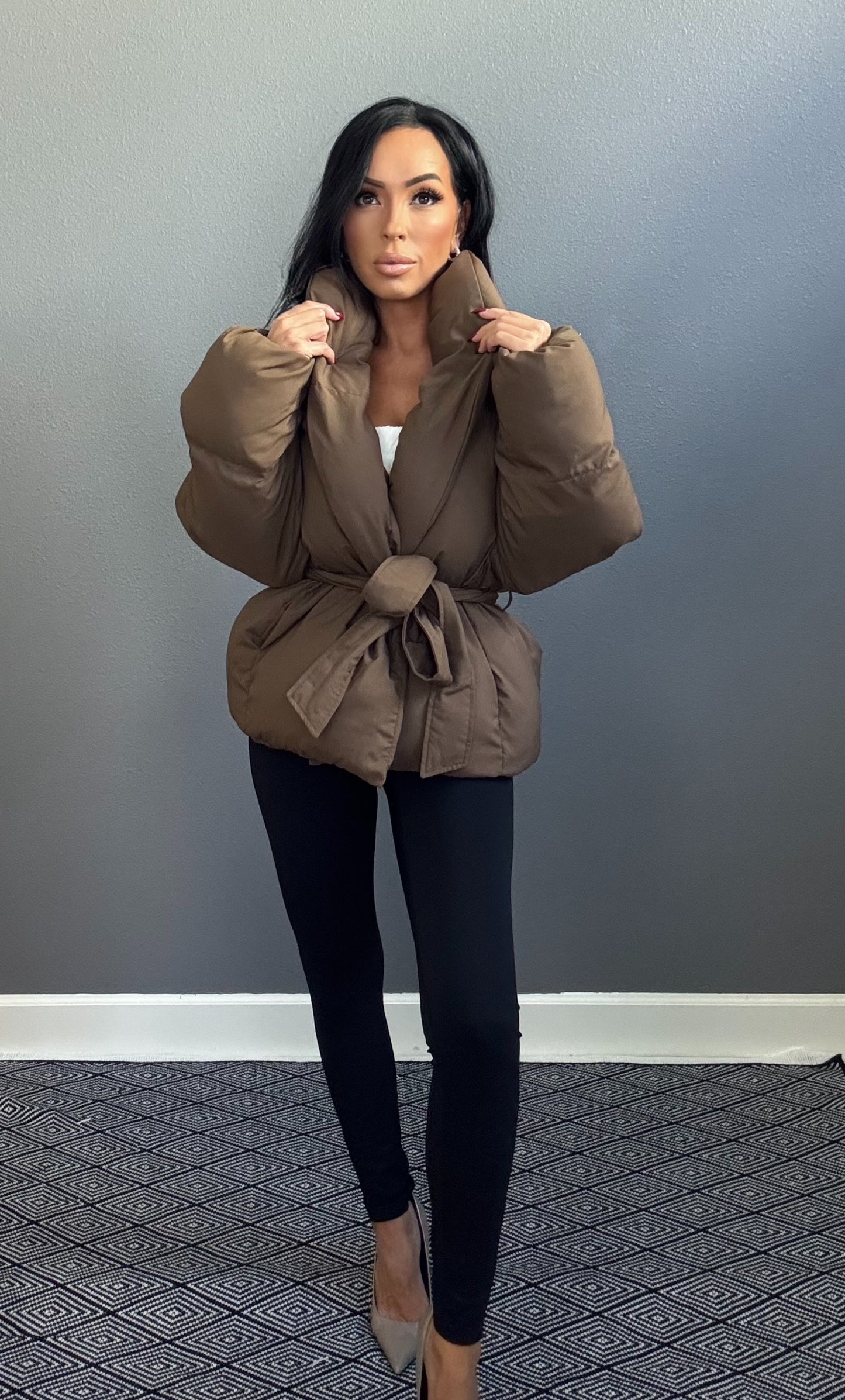 SOPHIA BELTED DOWN PUFFER COAT (BROWN)