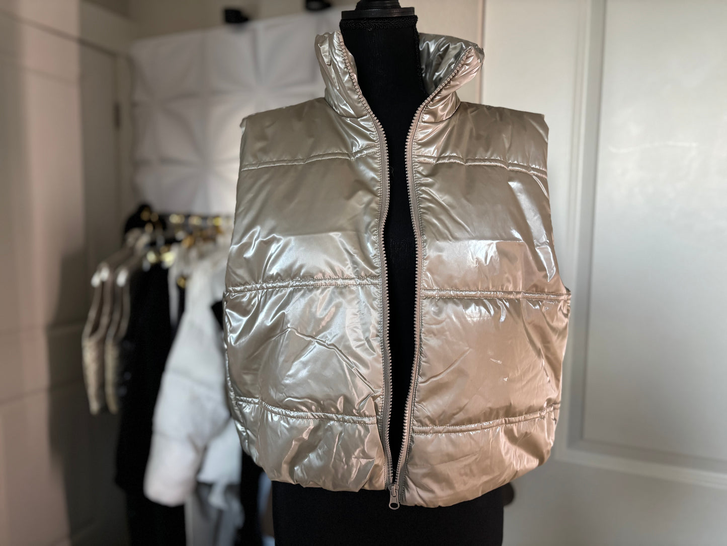 Sierra Shiny Puffer Vest ( Beige)