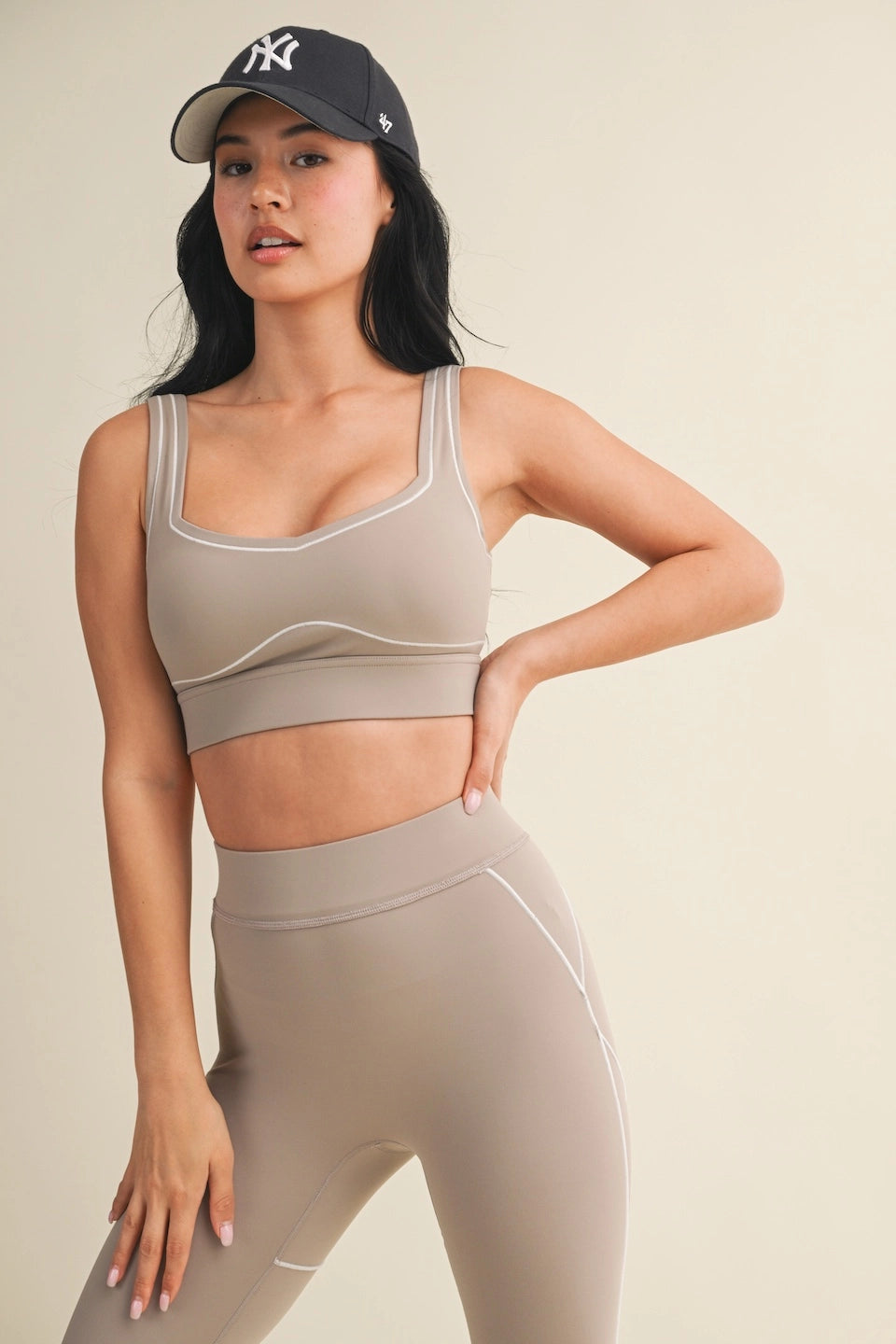 The Contrast Aligned Sports Bra Top (Taupe)