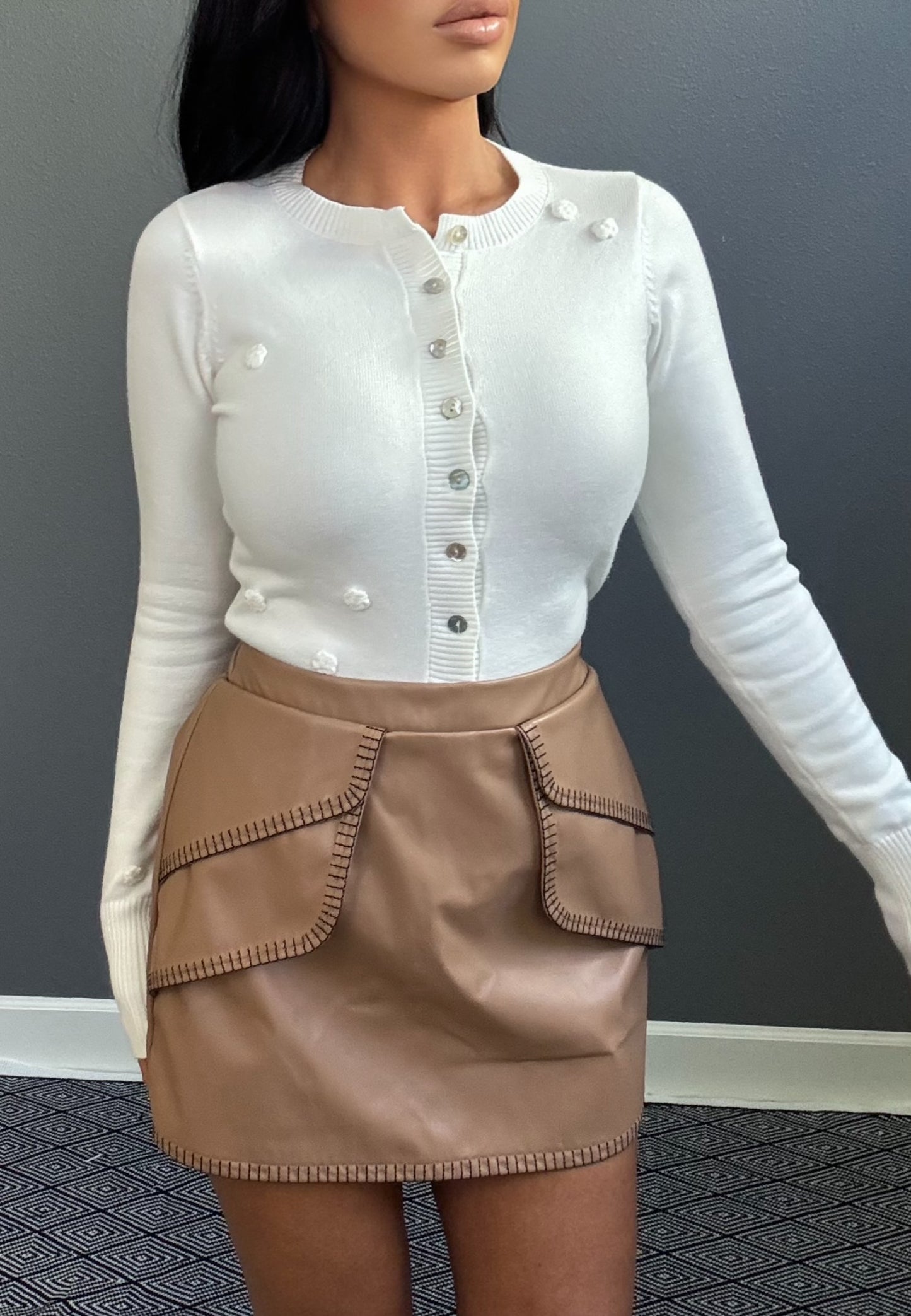 EMA FLOWER BUD KNIT CARDIGAN SWEATER (IVORY)