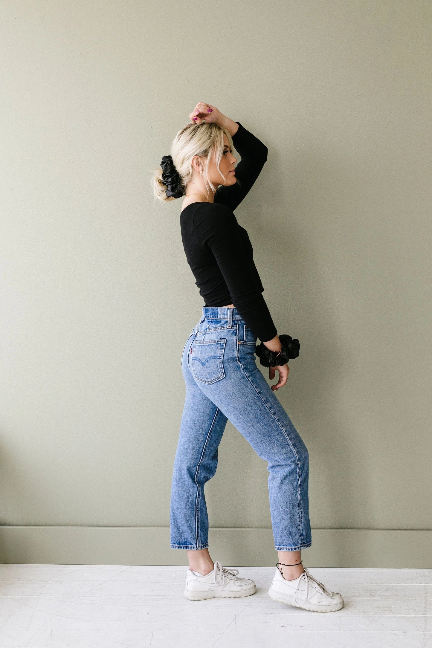 Satin Jumbo Scrunchie(Black or White)