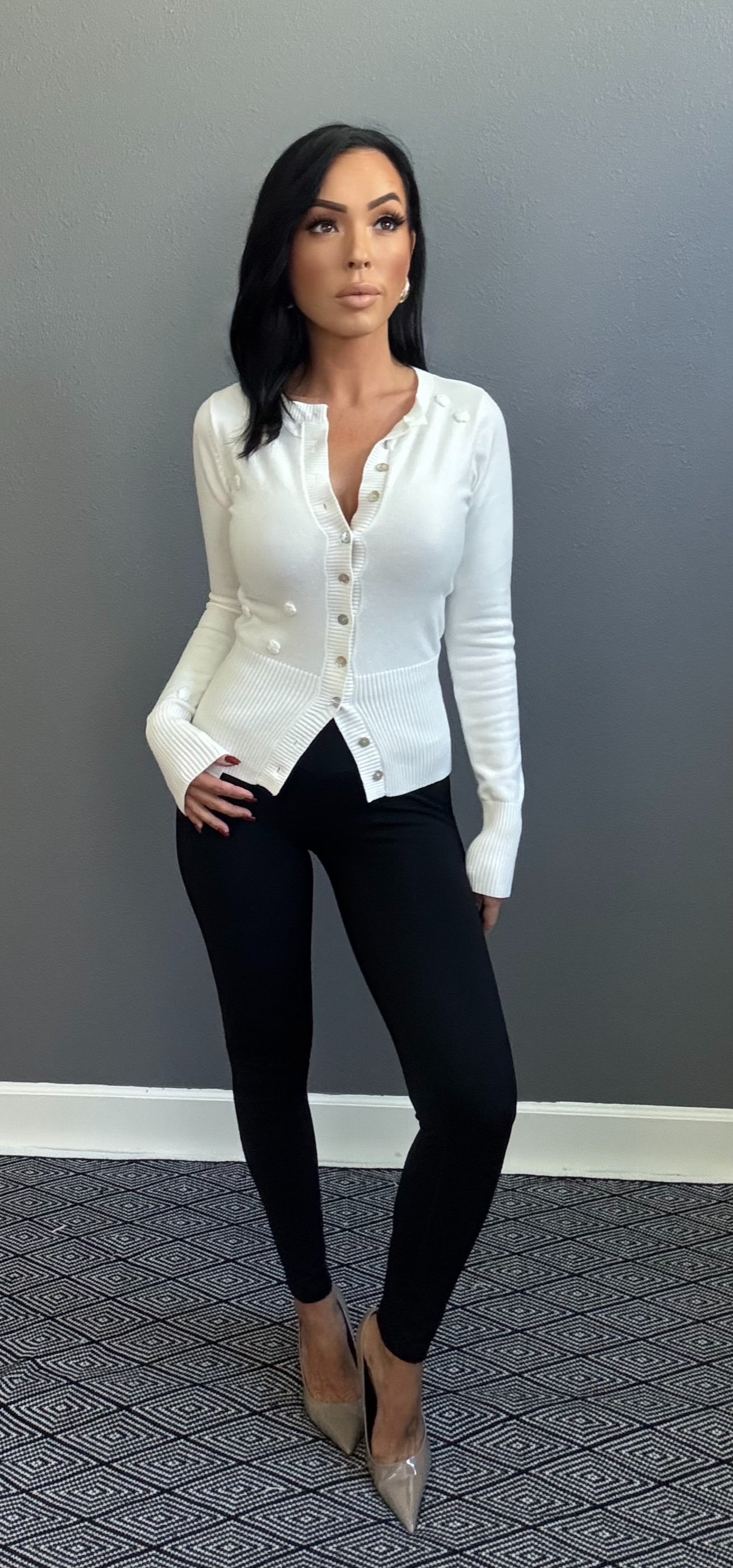 EMA FLOWER BUD KNIT CARDIGAN SWEATER (IVORY)