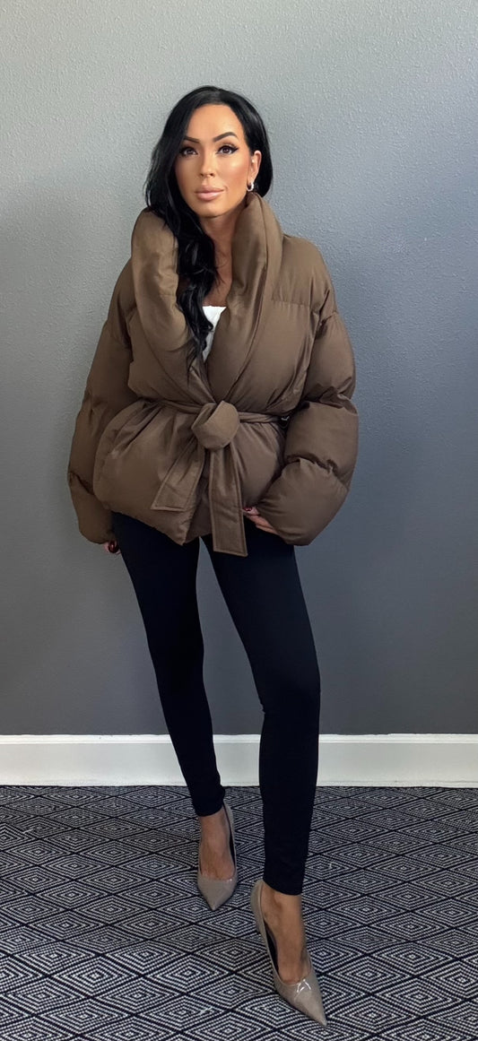 SOPHIA BELTED DOWN PUFFER COAT (BROWN)
