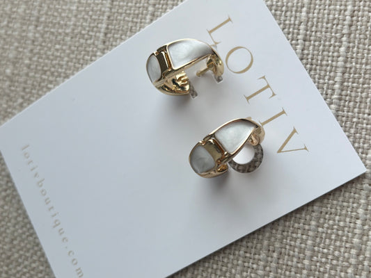 EVA WHITE PEARLIZED HUGGIES