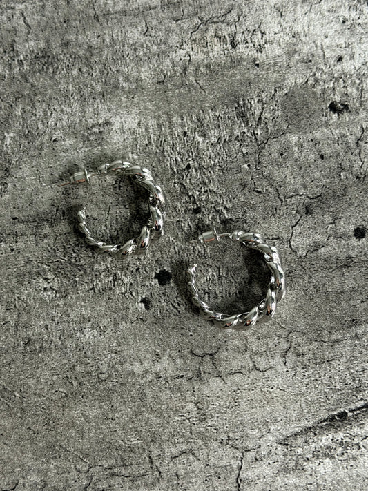Kendal Twisted Hoop Earrings (Silver)