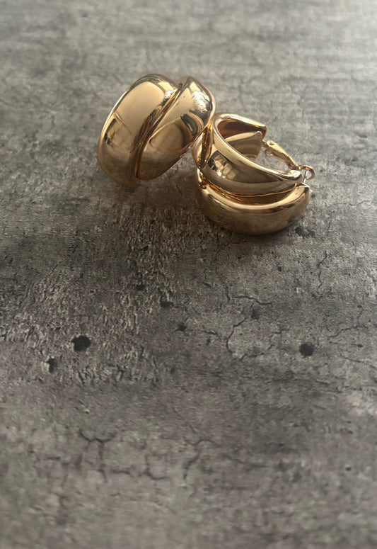 Anemoia Gold Hoop Earrings