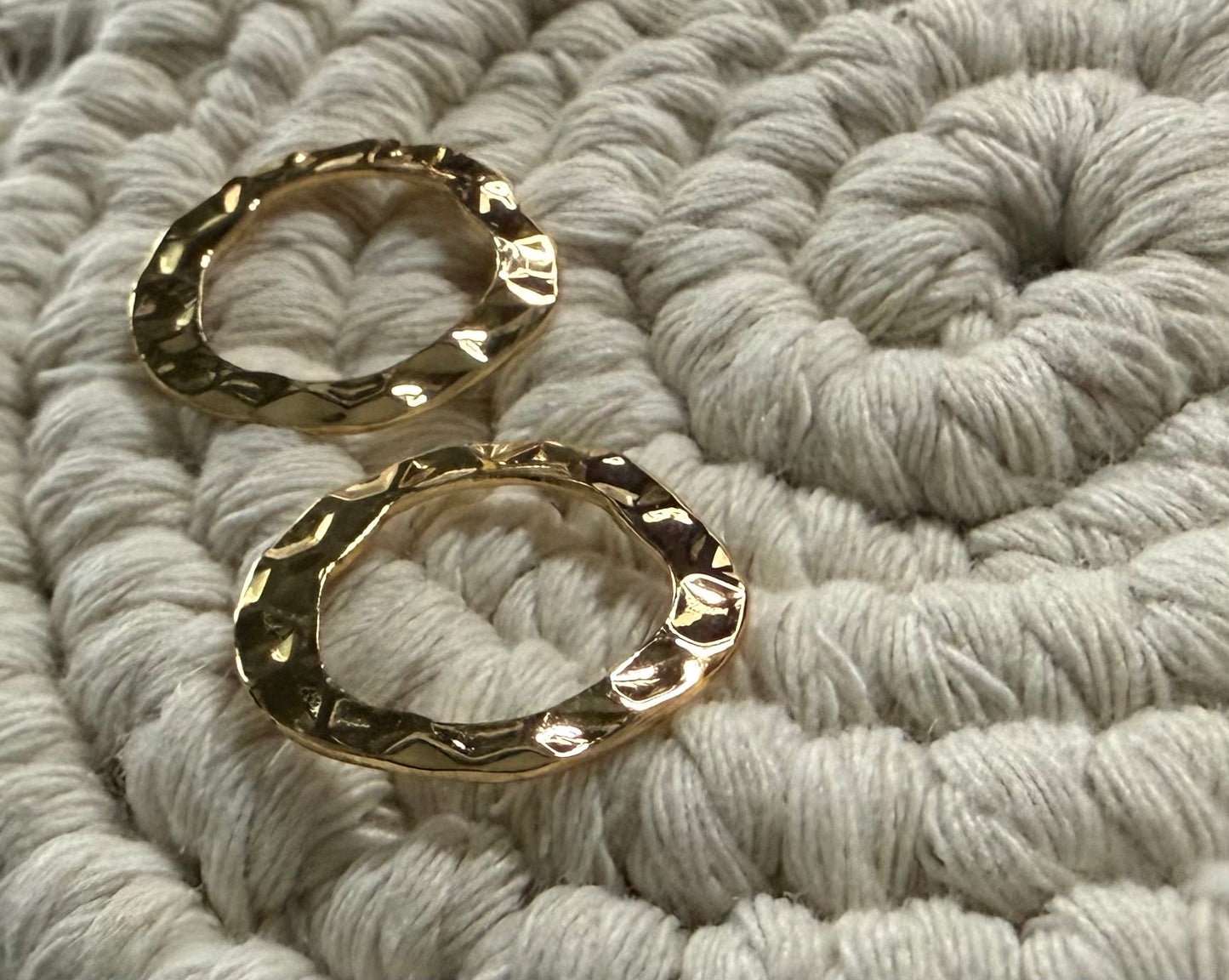 Selene Circle Earrings (Gold)