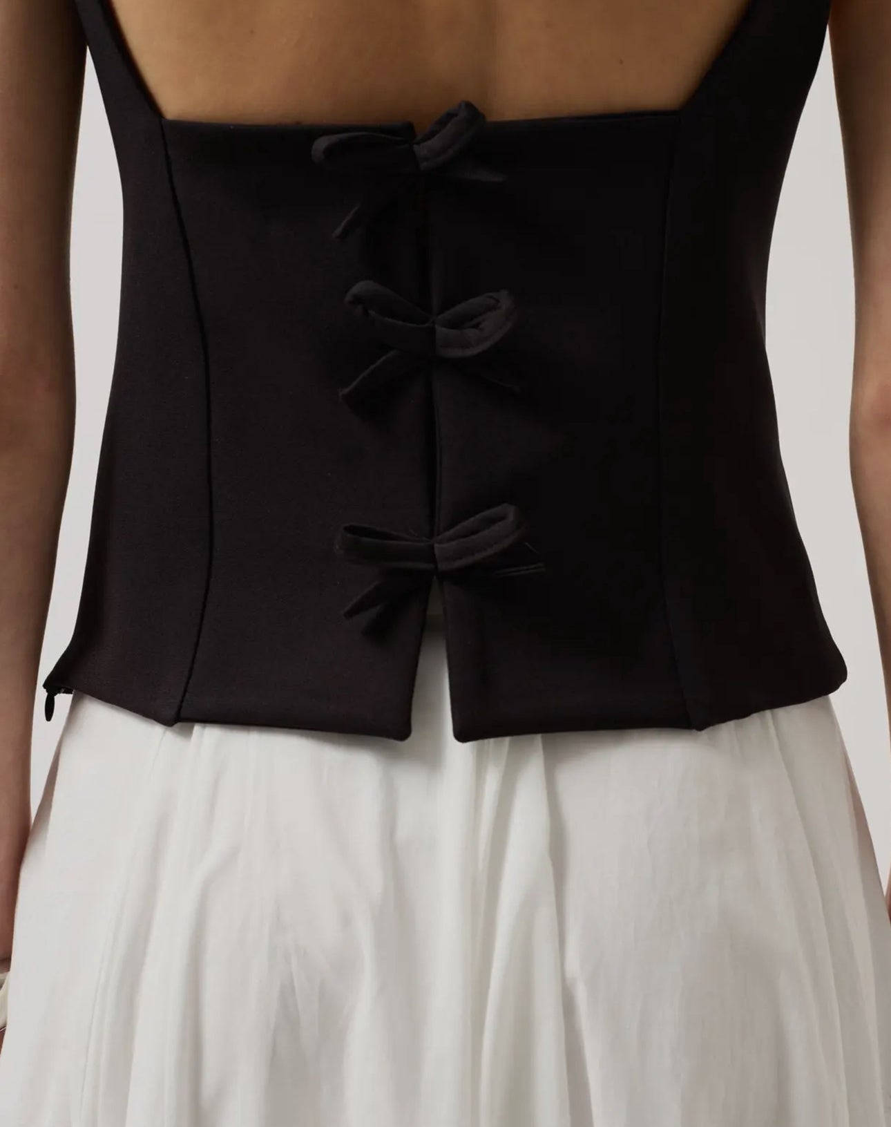 Kate Back Bow Detail Blouse (Black)