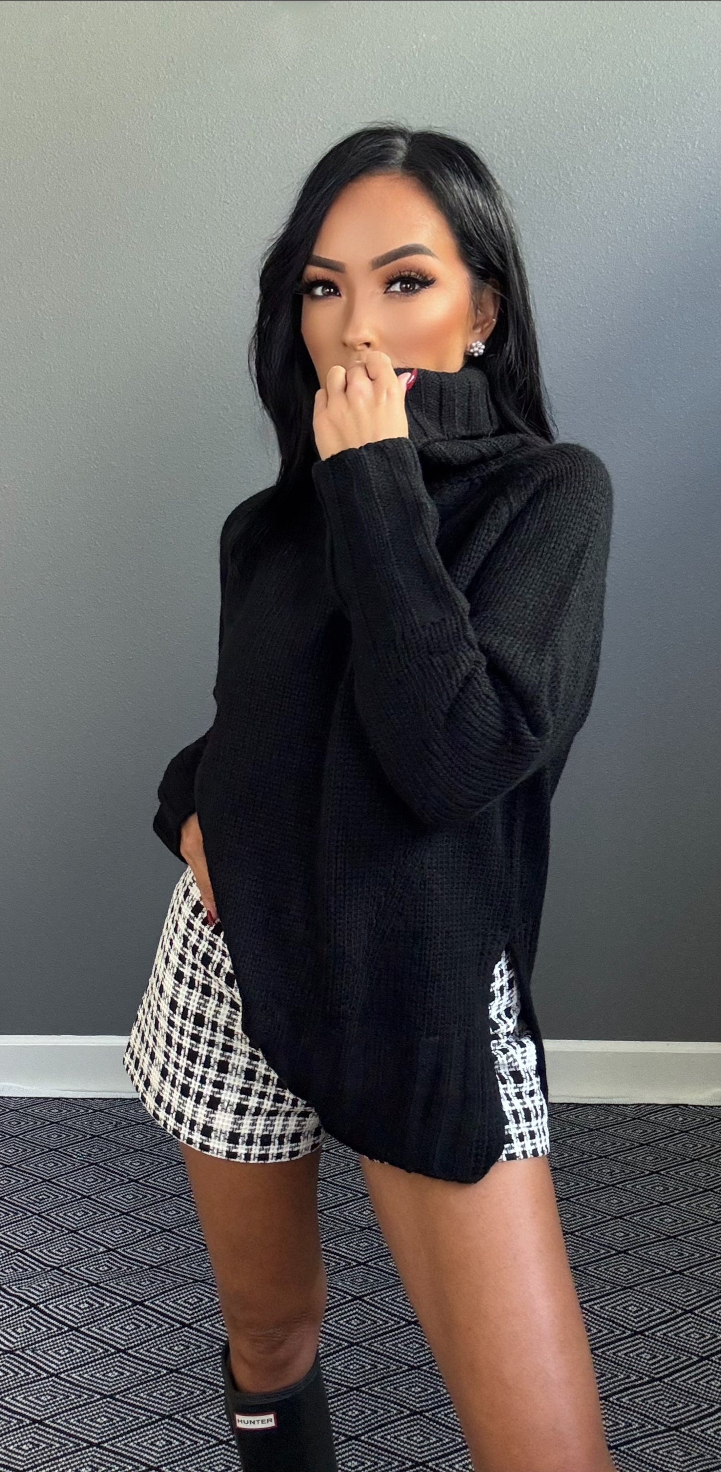 RINNA MOCK LONG SWEATER (BLACK)