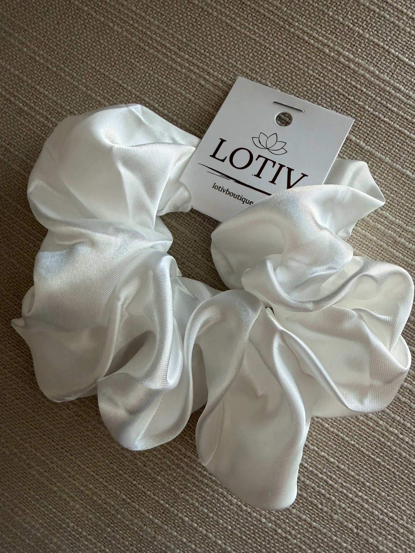 Satin Jumbo Scrunchie(Black or White)