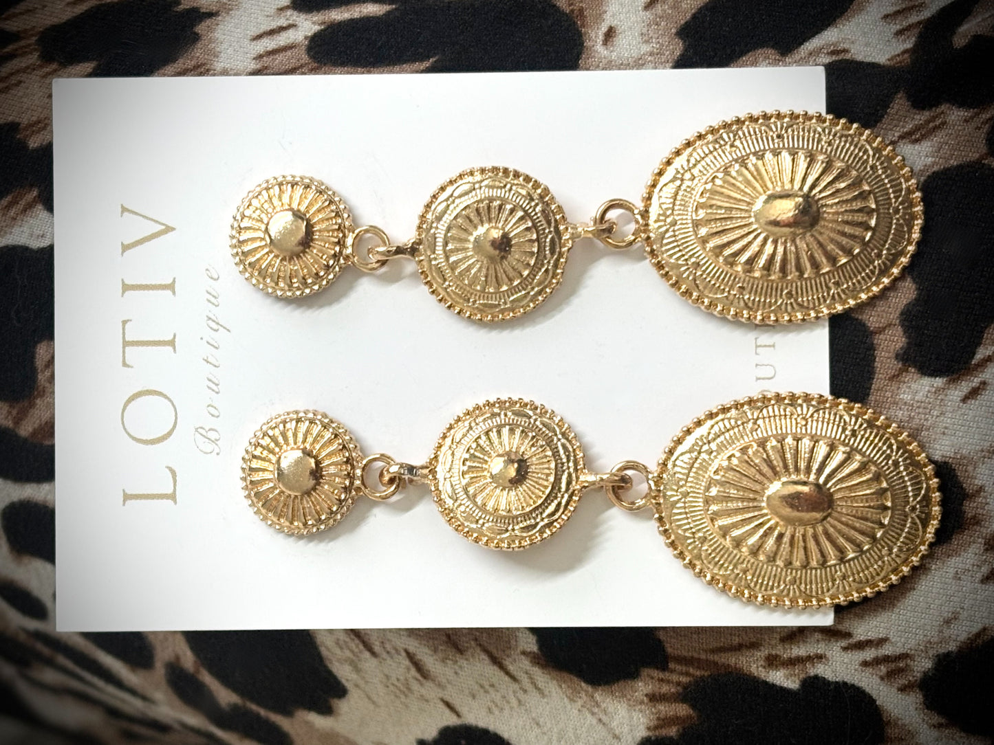 Coachella Tier Earrings (Gold)