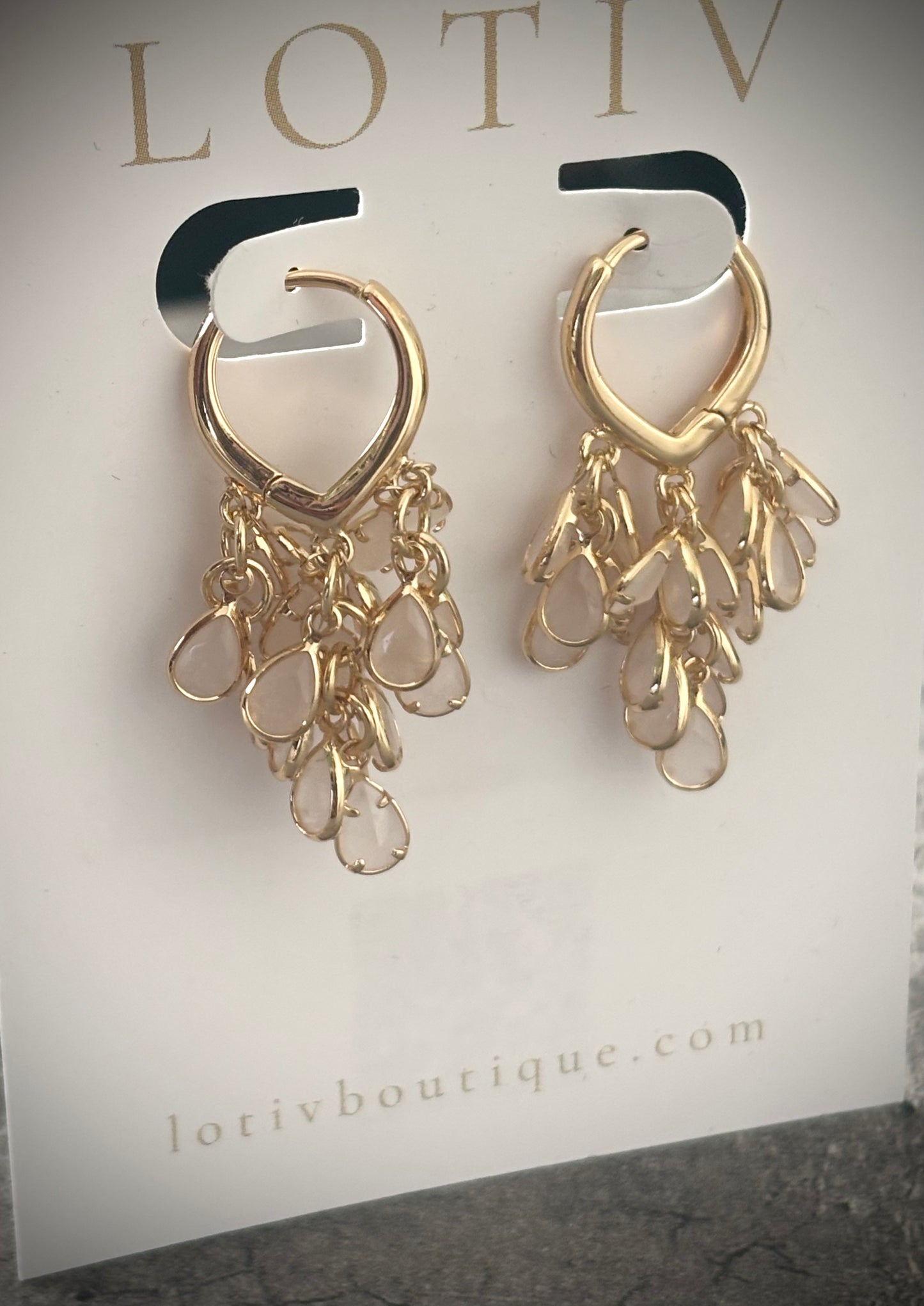 Holland Waterdrop Chandelier Earrings (Gold)
