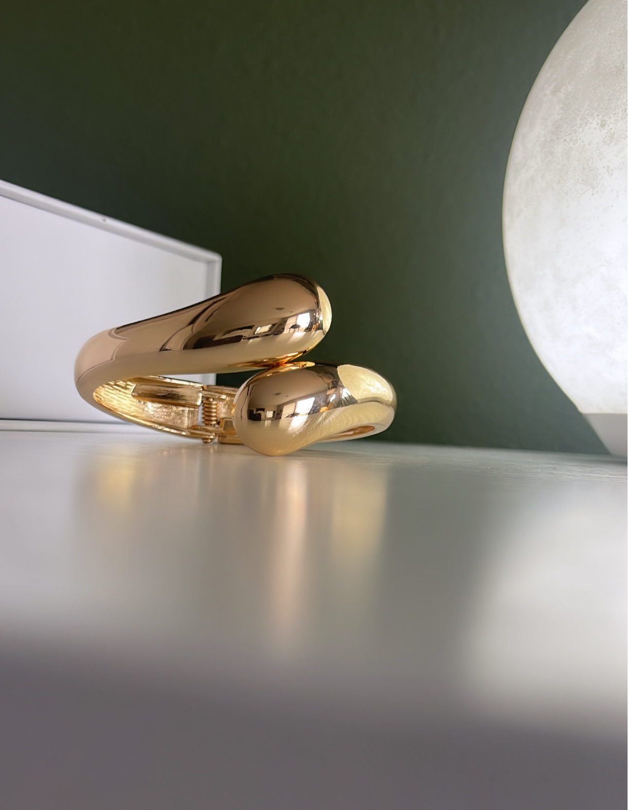 Waterdrop Bangle Bracelet (Gold)