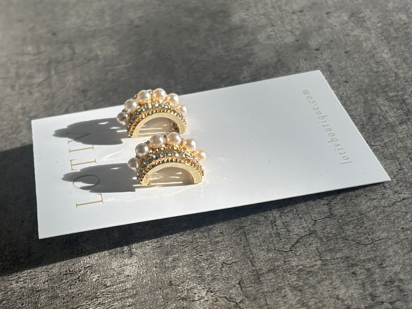 Avery Shine Pearl Cluster Cuff Hoops (Gold)