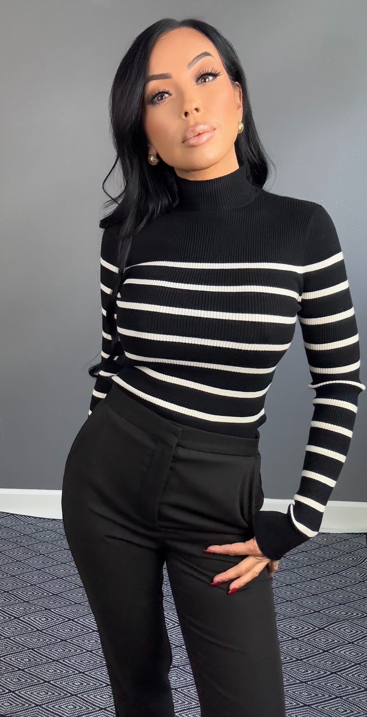 EMMELINE STRIPED MOCK NECK TOP (BLACK w/ CREAM)