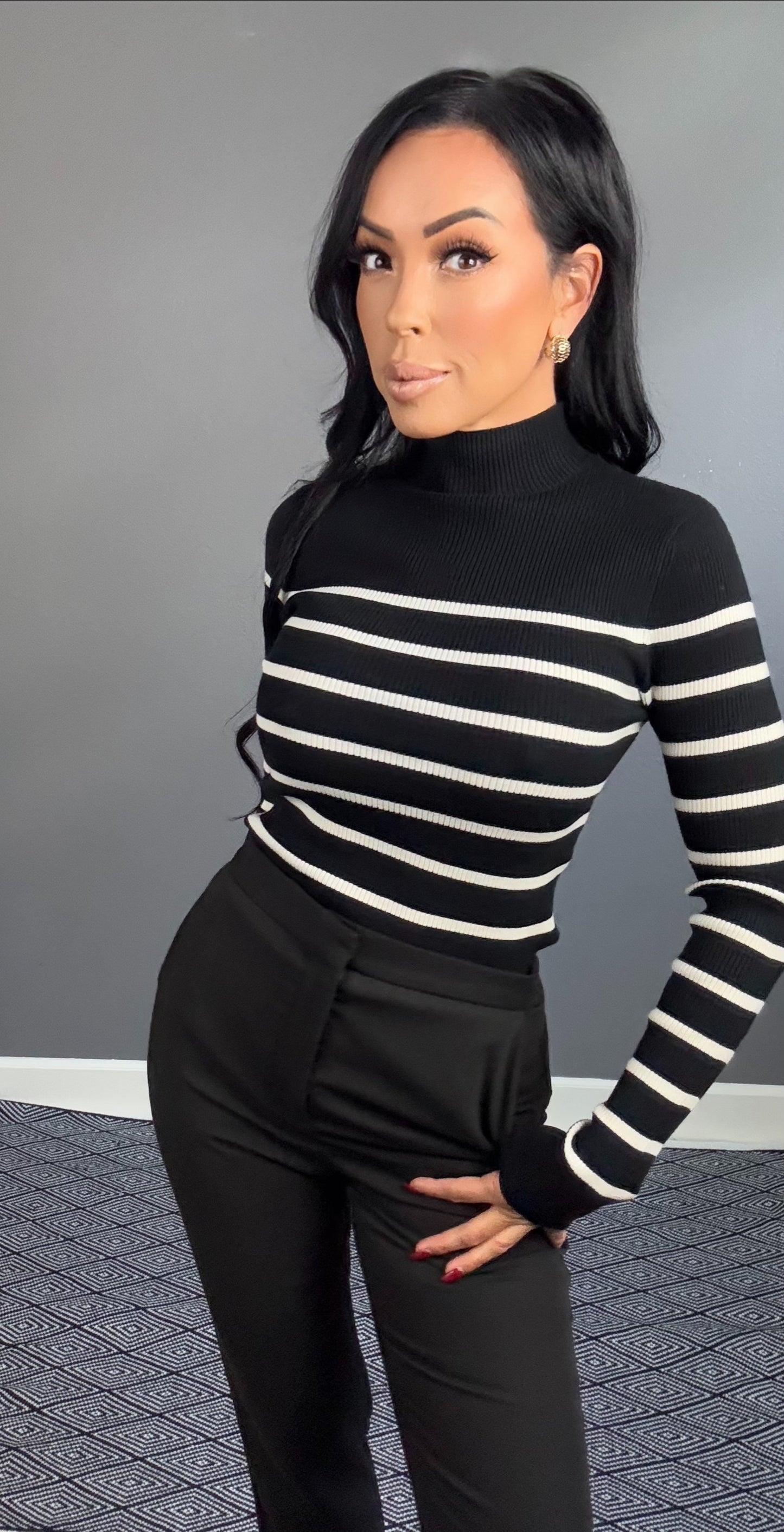 EMMELINE STRIPED MOCK NECK TOP (BLACK w/ CREAM)