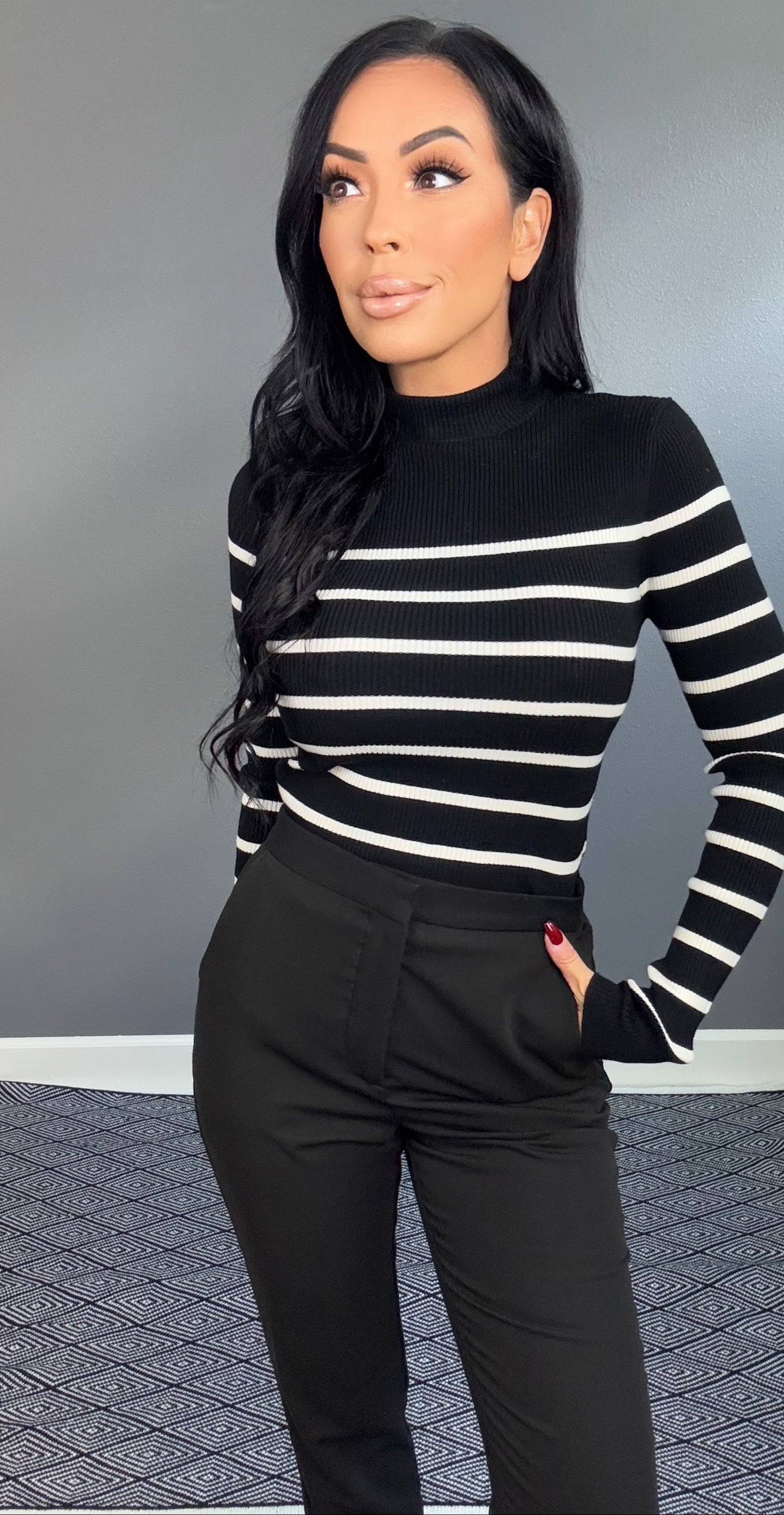 EMMELINE STRIPED MOCK NECK TOP (BLACK w/ CREAM)
