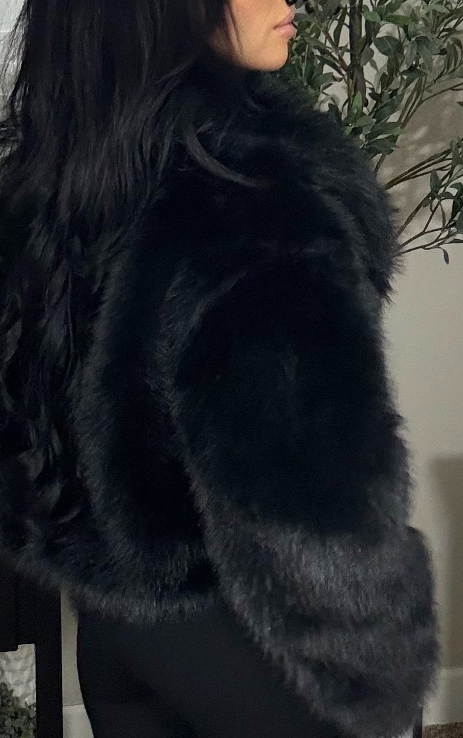 Lotiv Faux Fur Coat (Black)