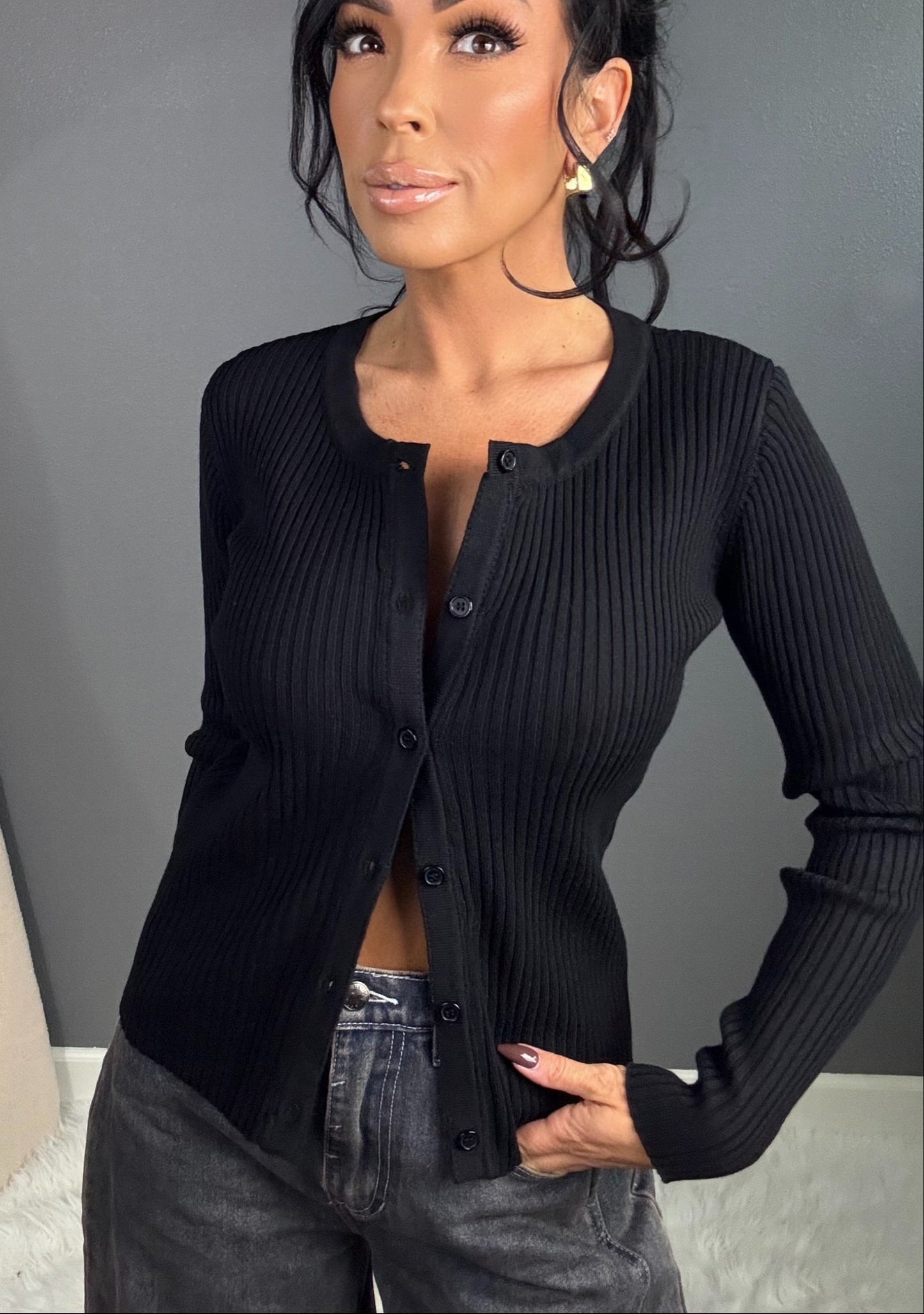 Ribbed Knit Soft Button Sweater Cardigan (Black)