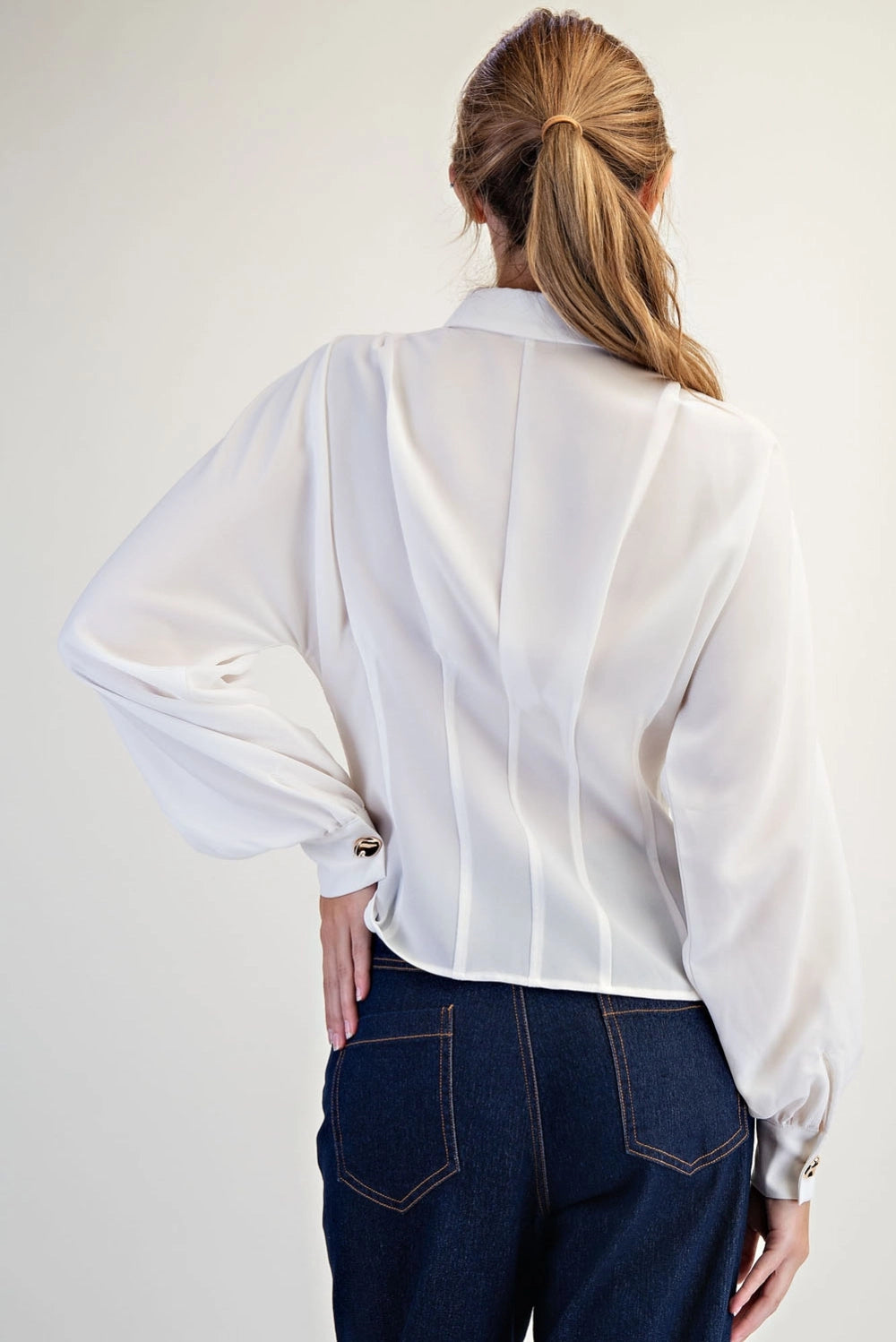 The Anaiis Fitted Button Up Blouse (White)