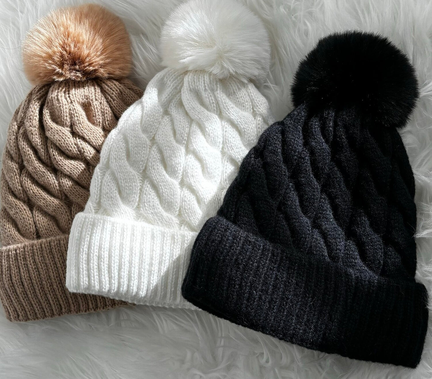 Lotiv Cable Knit Pom Pom Beanie Hat