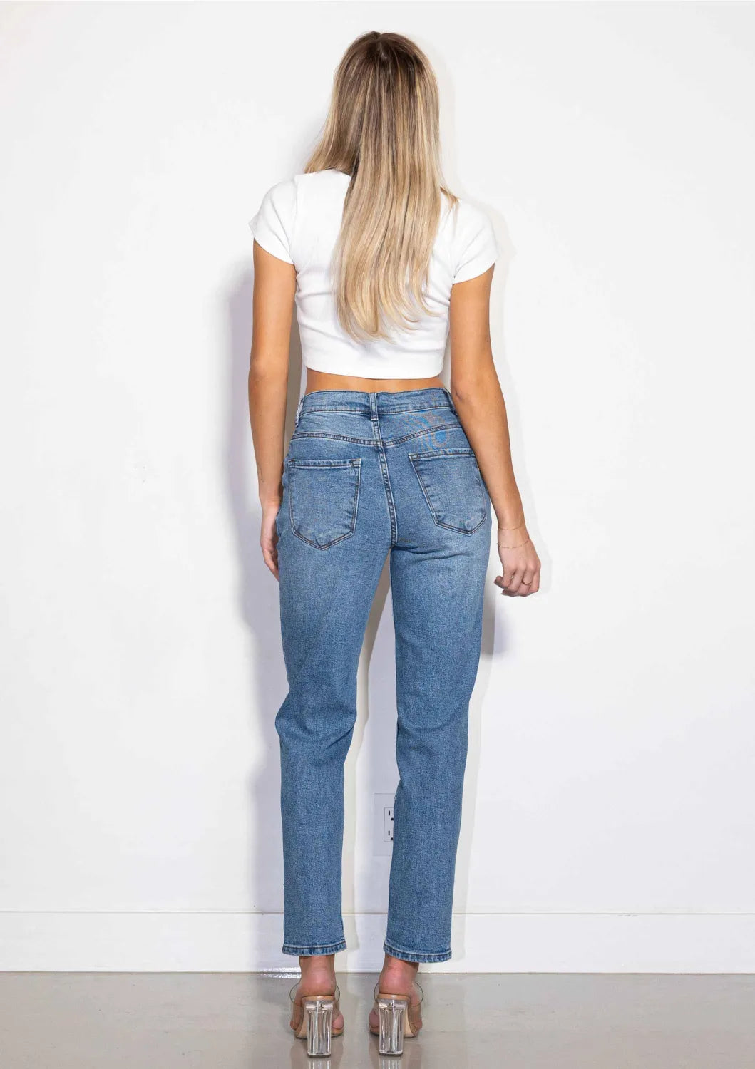 The Arlo Pleated High Waisted Mom Jeans (Medium Wash)